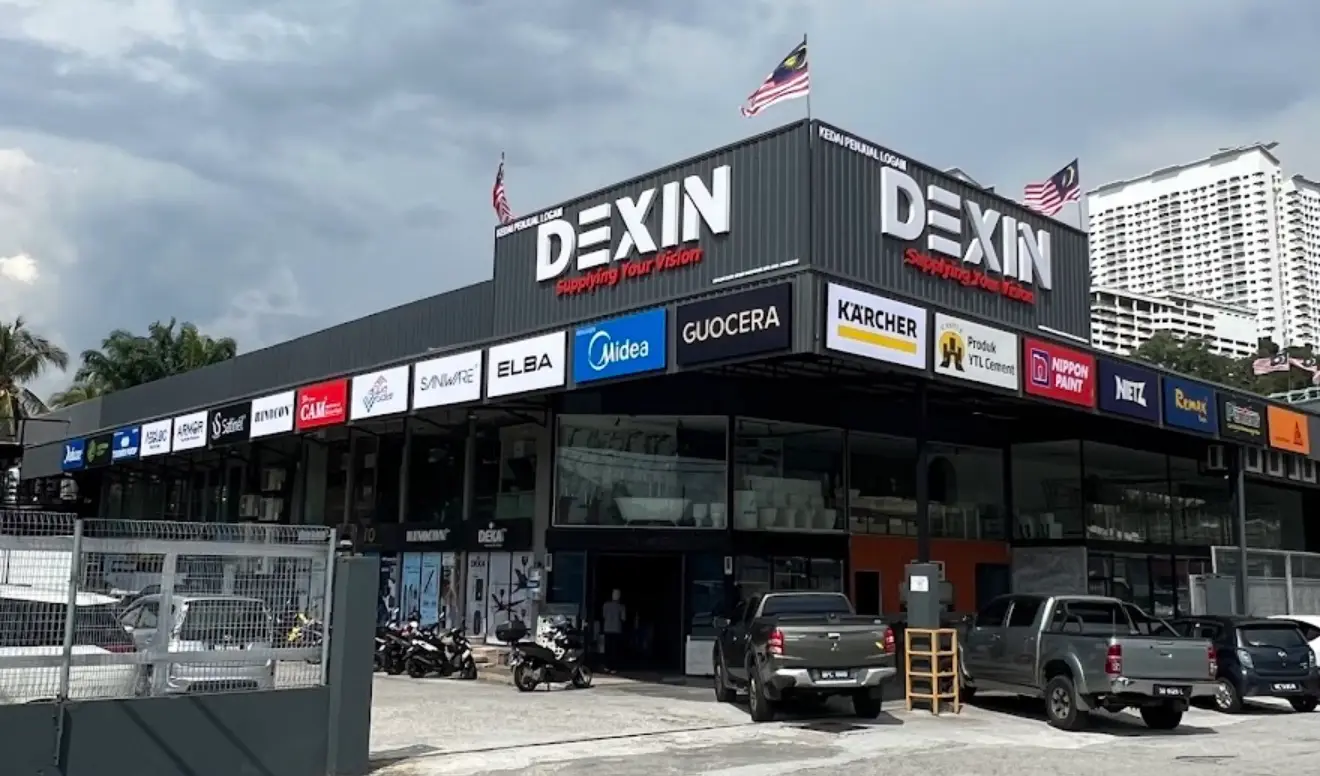 Shopfront of Dexin Hardware - Cheras Baru in Kuala Lumpur